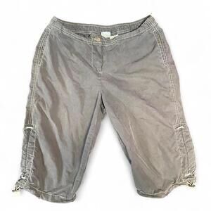 grey y2k athletic works baggy capri shorts with pockets and drawstring accents